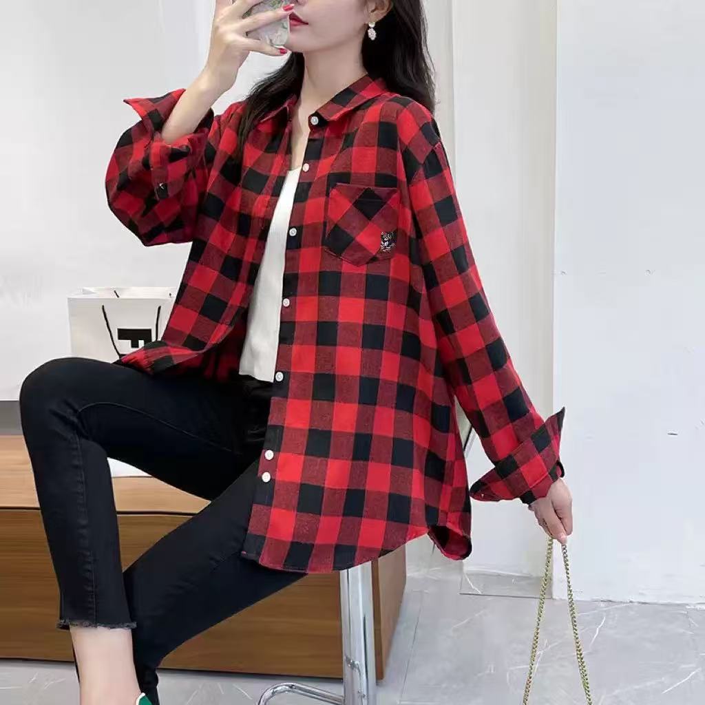 Women’s Plaid Collared Shirt, Long Sleeve with Pocket
