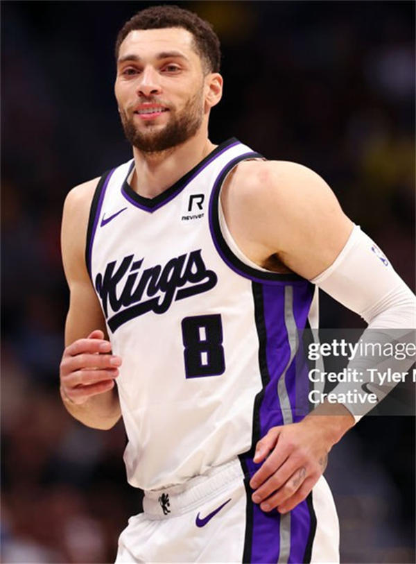 Mens Sacramento Kings #8 Zach LaVine White Association Edition Player Jersey